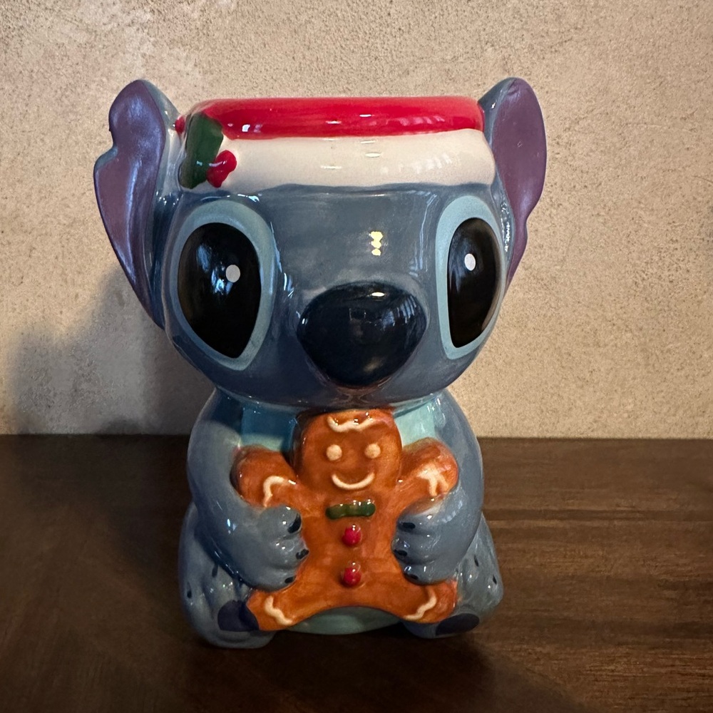 🎄🎁 Disney Stitch Holiday Mug 🎁🎄